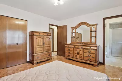 2208 Algonquin Road, Fox River Grove, IL 60021 - Photo 25
