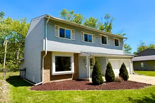 534 Circle Dr, University Park, IL 60484 - Photo 3