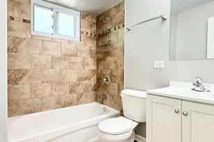 534 Circle Dr, University Park, IL 60484 - Photo 5