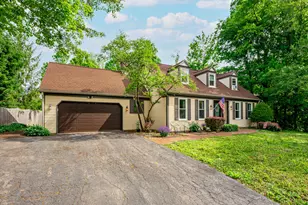 5472 Blackthorn Dr, Rockford, IL 61107 - Photo 3
