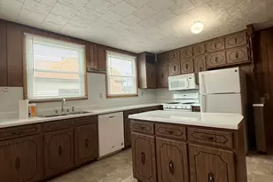 410 E Locust St, Harrisburg, IL 62946 - Photo 15