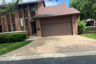 1016 Rene Ct, Park Ridge, IL 60068 - Photo 1