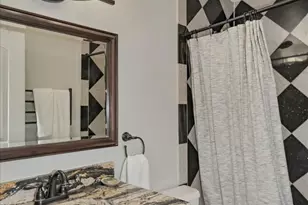 9621 S Karlov Ave, Oak Lawn, IL 60453 - Photo 21