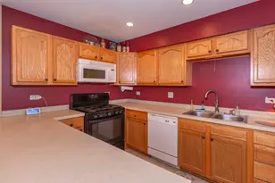 382 Keith Ave, Crystal Lake, IL 60014 - Photo 9