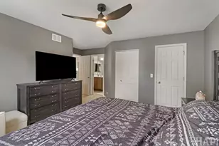 1334 Promontory Dr, Pingree Grove, IL 60140 - Photo 11