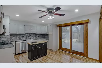 331 Fairfax Avenue, Romeoville, IL 60446 - Photo 3