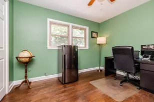 4653 N Kennicott Ave, Chicago, IL 60630 - Photo 13