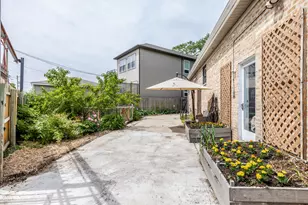 4653 N Kennicott Ave, Chicago, IL 60630 - Photo 41