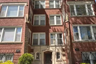 6738 S Crandon Ave, Chicago, IL 60649 - Photo 1