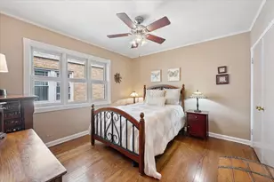 2509 Thayer St, Evanston, IL 60201 - Photo 17