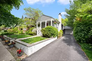 2509 Thayer St, Evanston, IL 60201 - Photo 3
