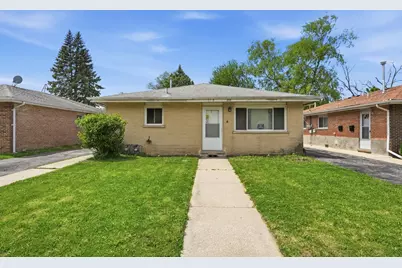 808 Mackinaw Avenue, Calumet City, IL 60409 - Photo 1
