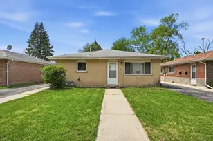 808 Mackinaw Ave, Calumet City, IL 60409 - Photo 1
