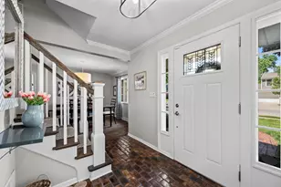 125 N Gibbons Ave, Arlington Heights, IL 60004 - Photo 3