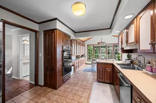125 N Gibbons Ave, Arlington Heights, IL 60004 - Photo 9