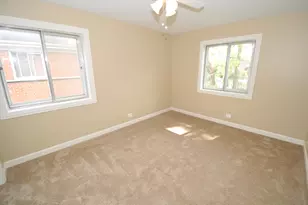 32 N Main St, Glen Ellyn, IL 60137 - Photo 9