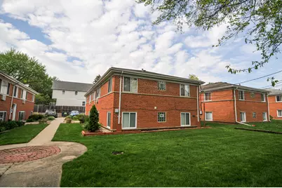 32 N Main Street #1S, Glen Ellyn, IL 60137 - Photo 1