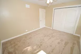 32 N Main St, Glen Ellyn, IL 60137 - Photo 11