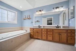 5235 Greenshire Cir, Lake in the Hills, IL 60156 - Photo 15