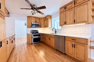 7303 N Kedvale Ave, Lincolnwood, IL 60712 - Photo 3
