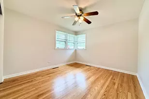 7303 N Kedvale Ave, Lincolnwood, IL 60712 - Photo 17