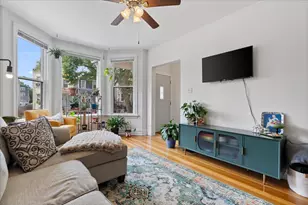 2735 N Ridgeway Ave, Chicago, IL 60647 - Photo 21