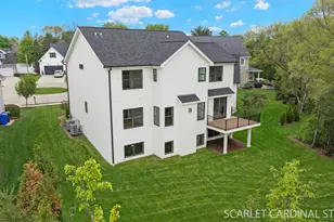 835 Avon Ct, Glen Ellyn, IL 60137 - Photo 17