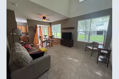 1523 Grand Drive #310-2, Dekalb, IL 60115 - Photo 3