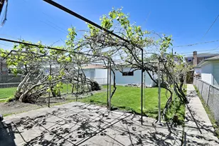 2732 N 72nd Ct, Elmwood Park, IL 60707 - Photo 33