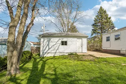 2716 Mohawk Road, Waukegan, IL 60087 - Photo 25