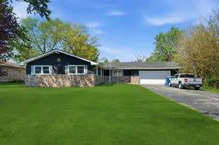 1271 Edmonds Ave, New Lenox, IL 60451 - Photo 1