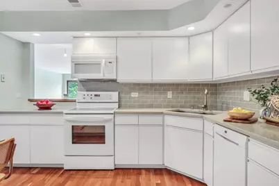 2300 Sherman Avenue #2B, Evanston, IL 60201 - Photo 7