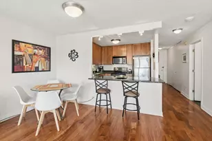30 E Huron St, Chicago, IL 60611 - Photo 13
