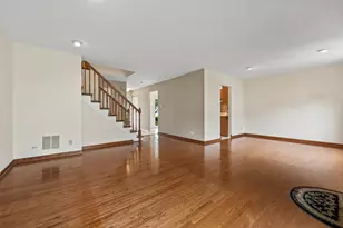 1253 Reading Ct, Wheaton, IL 60189 - Photo 5