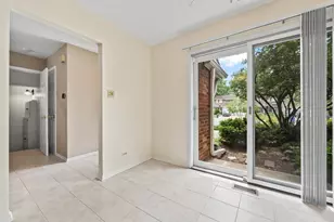 1253 Reading Ct, Wheaton, IL 60189 - Photo 9
