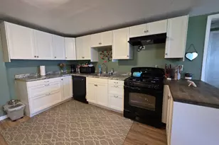 7919 Hill Dr, Wonder Lake, IL 60097 - Photo 5