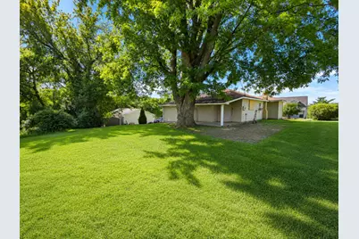 7919 Hill Drive, Wonder Lake, IL 60097 - Photo 11