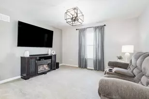 8512 Buckingham Rd, Joliet, IL 60431 - Photo 27