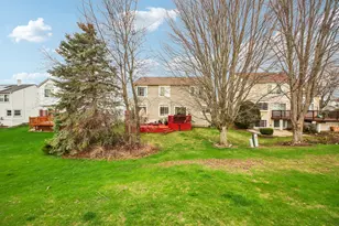 533 Rose Ln, Bartlett, IL 60103 - Photo 25