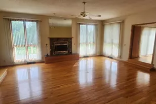 1814 Hickory Ln, Dixon, IL 61021 - Photo 11