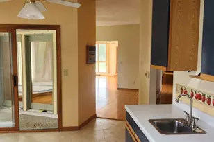 1814 Hickory Ln, Dixon, IL 61021 - Photo 17