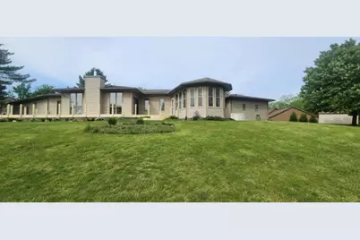 1814 Hickory Lane, Dixon, IL 61021 - Photo 7