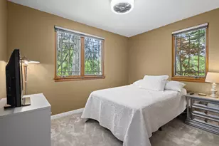 3961 Fairview Ave, Downers Grove, IL 60515 - Photo 9