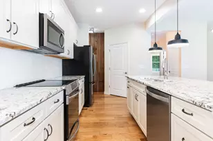 4221 Lobo Ct, Naperville, IL 60564 - Photo 9