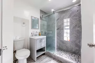 5737 S Laflin St, Chicago, IL 60636 - Photo 9