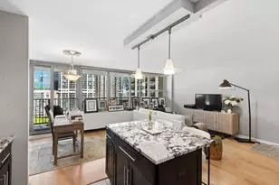 400 E Randolph St, Chicago, IL 60601 - Photo 9