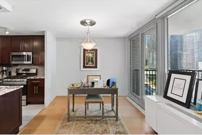 400 E Randolph Street #1518, Chicago, IL 60601 - Photo 11