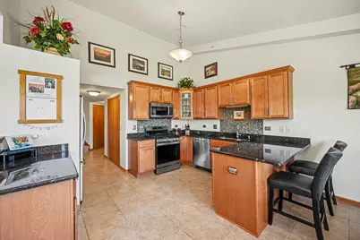8505 Woodward Avenue #403, Woodridge, IL 60517 - Photo 9