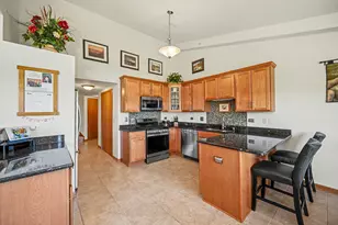 8505 Woodward Ave, Woodridge, IL 60517 - Photo 9
