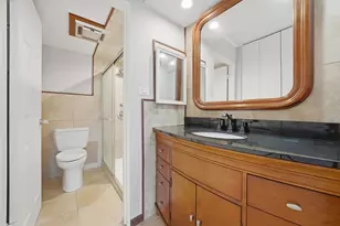 300 Claymoor Rd, Hinsdale, IL 60521 - Photo 21